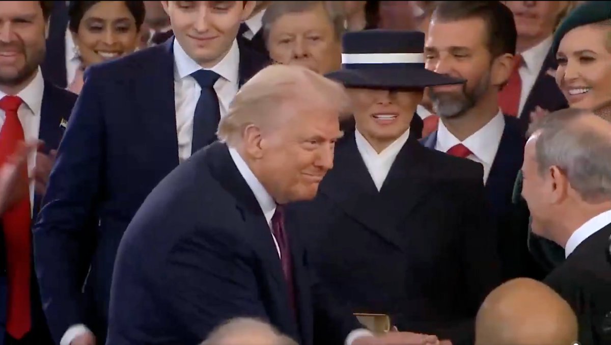 Literally Shaking tweet media