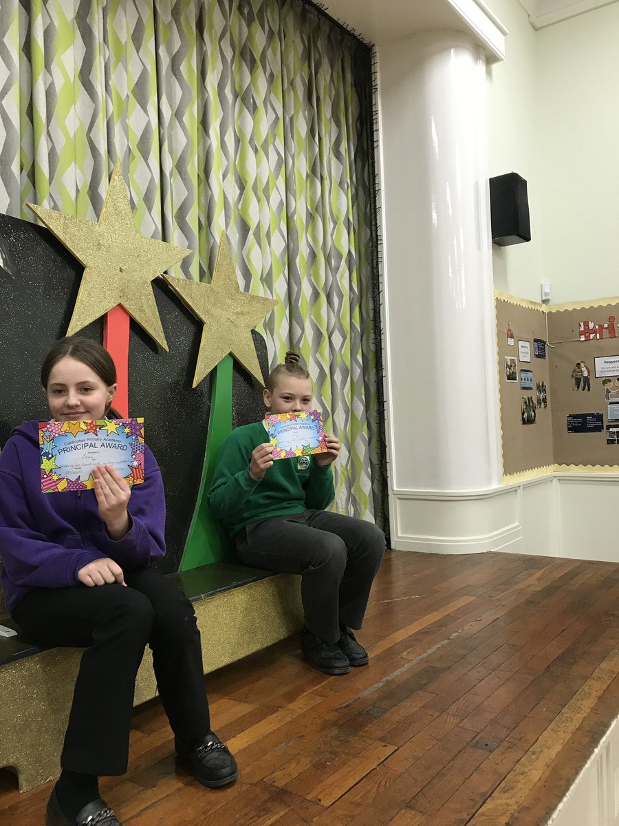 CaldiPrimary's tweet image. 💚⭐️Congratulations to our Principal award winners who shared with the academy in today’s assembly their remarkable efforts #pushingourlimits @LiftSchools @CNicholson_Edu @vianclark @mrsrmurad @Tees_Issues ⭐️💚