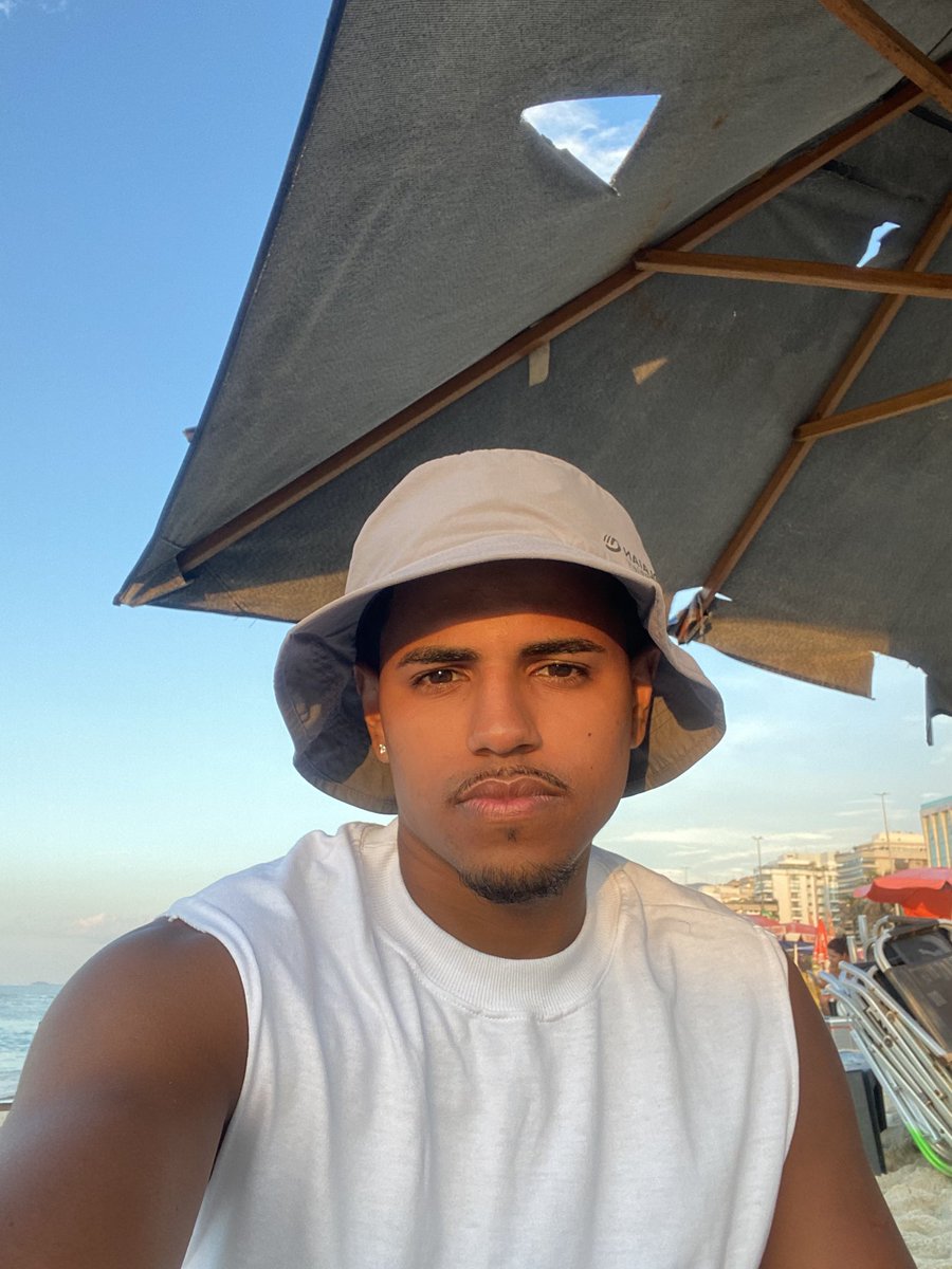 🤟🏾