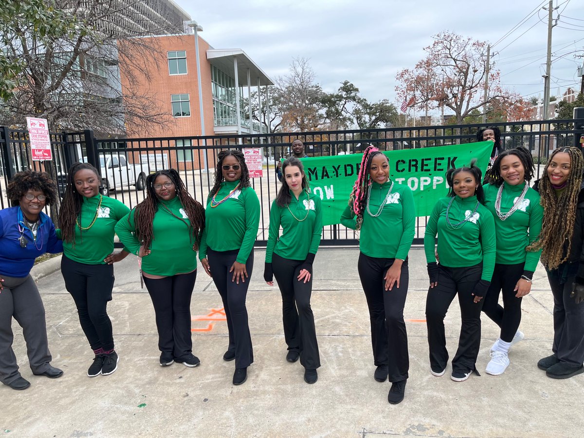 Ms_Childress_'s tweet photo. MLK day parade thank you to our parent volunteers - The Show Stoppers https://t.co/2dgFTJScE8