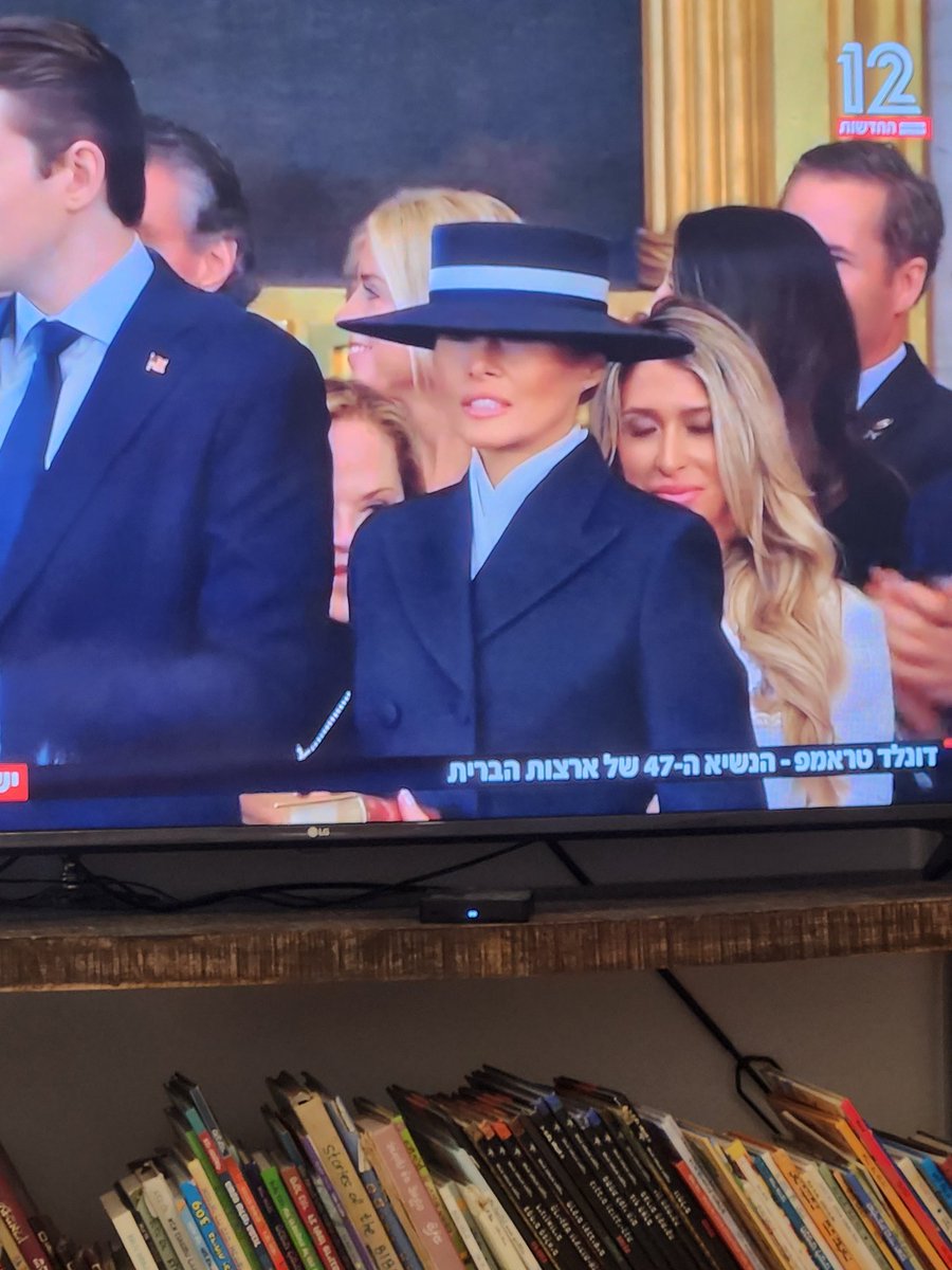 בחיי שזאת ליאורה המורה שלי להלכה מכיתה ח'