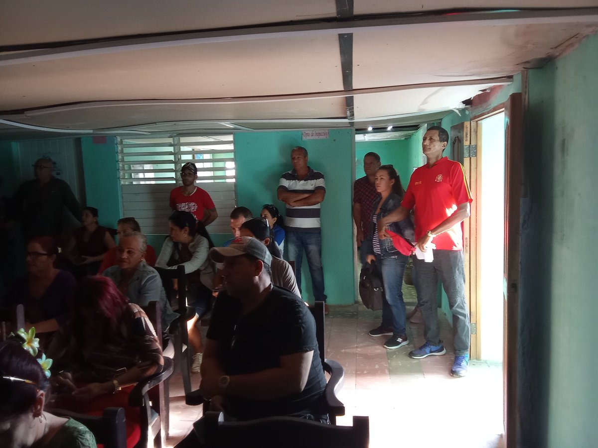 JorgeLu71436757's tweet photo. Inicia la semana en la #DGEM en #PuertoPadre con el matutino sindical. #TareaDeGrandes @DiazCanelB @naimatrujillob @nilser_pineda @WalterNoris @Yanisleydi86605 @octavio630810 @Louisochoaochoa https://t.co/KuPOOhgNGF