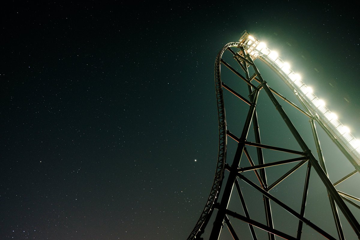Hyperion under the stars, load in 4k to count them 🎢✨

Shot on a 10 second exposure with #x100v