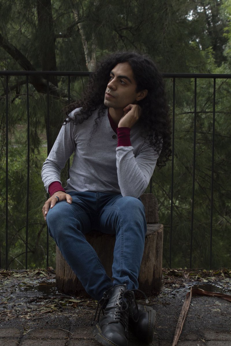JManuelCC97's tweet photo. Sesión en exterior 📸 

#curlyhair #latino #modelwatch #portraitphotography https://t.co/0cKpLQDqhf
