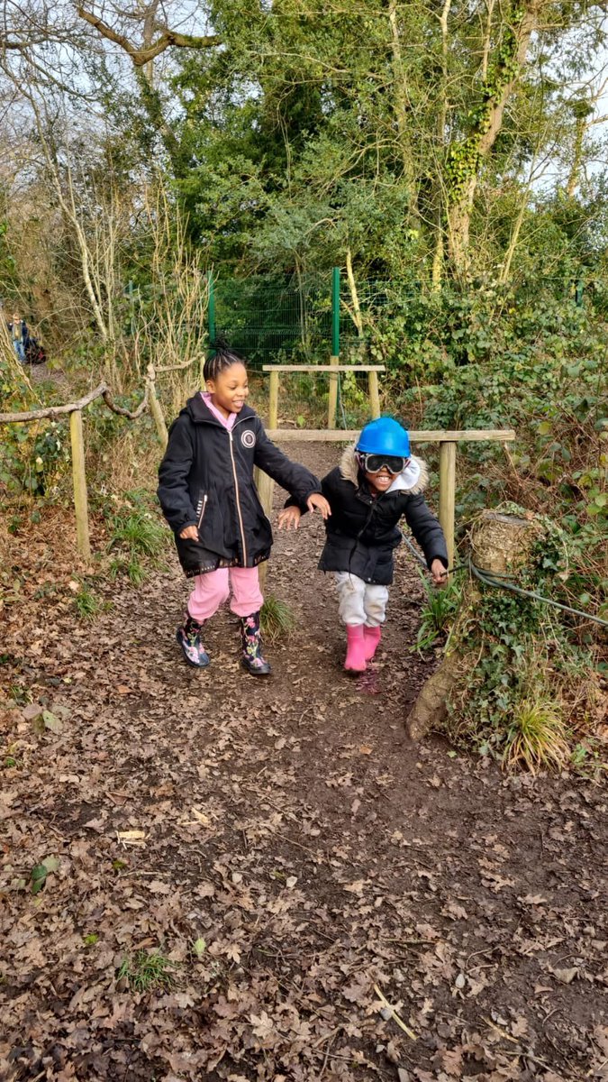 AlbionPrimary's tweet photo. Activity 1 this afternoon was the blindfold trail. Year 3 used their communication skills to help each other.
#APSyear3
#APSresidential 
#APSvalues https://t.co/KwPyZ6M0nr