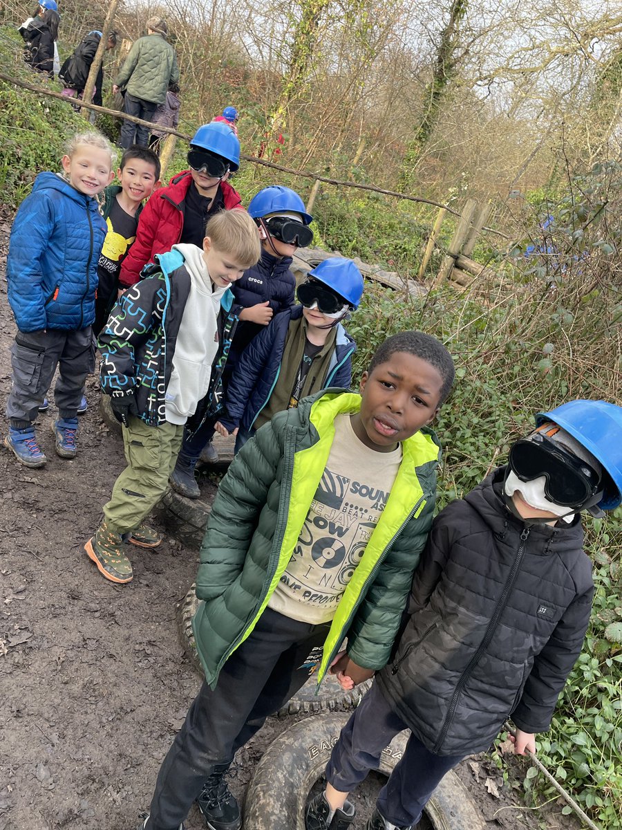 AlbionPrimary's tweet photo. Activity 1 this afternoon was the blindfold trail. Year 3 used their communication skills to help each other.
#APSyear3
#APSresidential 
#APSvalues https://t.co/KwPyZ6M0nr