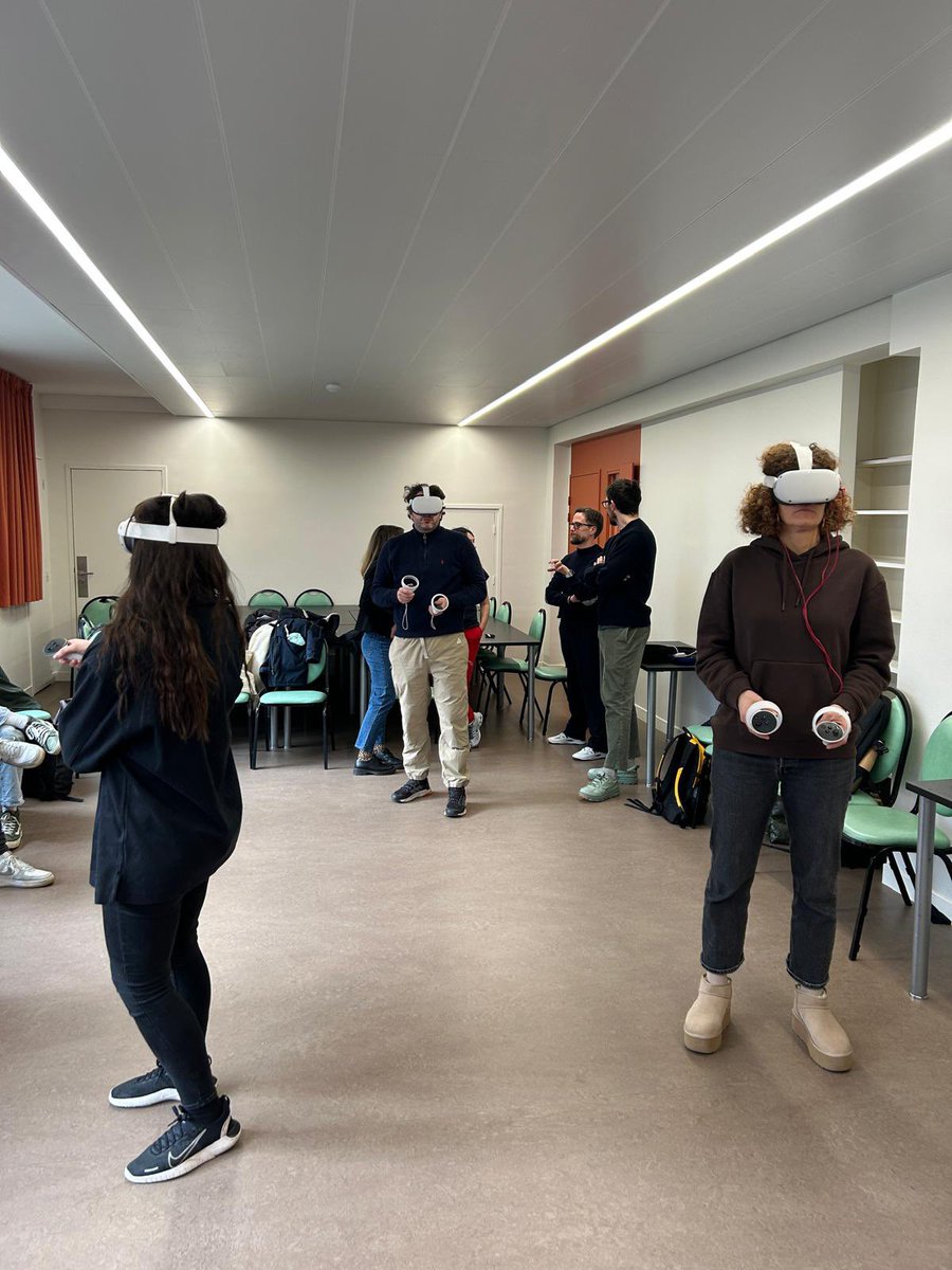Expérimentation du projet #BASKET360 pour développer les rôles sociaux:
▶️ diminuer la charge affective
▶️ permettre à l’élève de se tromper et l’aider à se corriger 
▶️ guider l’élève et lui apporter des connaissances