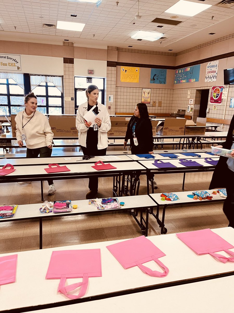 CVE Staff are truly the best! Today we stuffed over 200 welcome bags for the Ronald McDonald House Charity during the district day of service. #ILoveCVE <a href="/Seneca_Valley/">Seneca Valley</a> ❤️