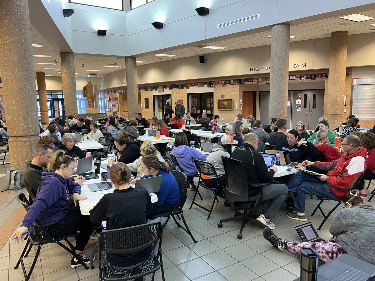 Great morning unpacking and vertically aligning reading standards with <a href="/USD400/">Smoky Valley USD 400</a> teachers! Great conversations and connections. <a href="/SmokyHillEDU/">Smoky Hill Education Service Center</a>