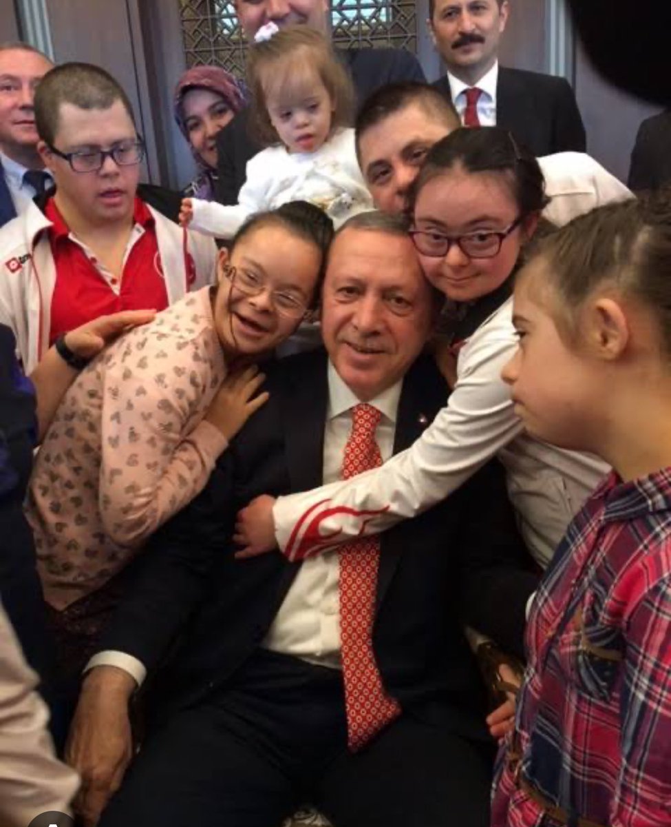 "Özel Eğitim ve Rehabilitasyon Merkezleri, her engelin bir 
çözümü olduğuna inanır ve çocuklarına bu çözümleri sunar
#özeleğitimesahipçık
#EngelsizYüzYıl
<a href="/RTErdogan/">Recep Tayyip Erdoğan</a> 
<a href="/memetsimsek/">Mehmet Simsek</a>
<a href="/HMBakanligi/">T.C. Hazine ve Maliye Bakanlığı</a> 
<a href="/Yusuf__Tekin/">Yusuf Tekin</a> 
<a href="/tcmeb/">Millî Eğitim Bakanlığı</a>