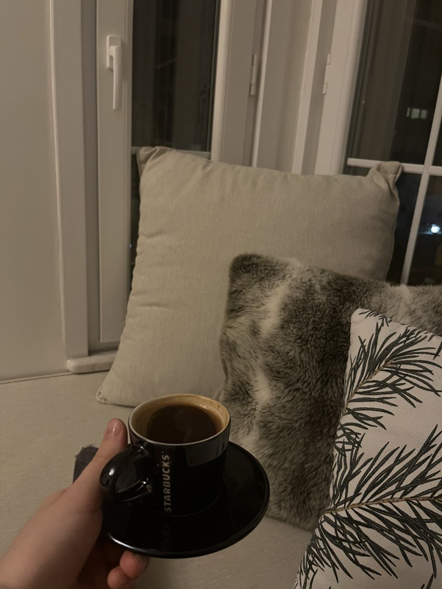 Tüm gece ayakta tutucağına inandığım kahvem 😴😴😴