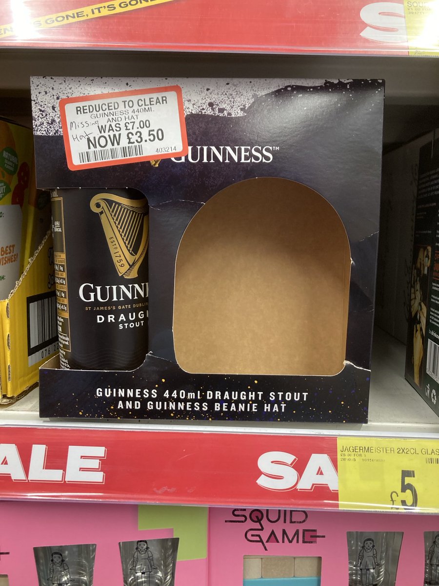 PSermons's tweet image. Saw this ⁦@bmstores⁩ in Ipswich, reduced to clear from £7 as the hat has been nicked, leaving one can of Guinness for £3.50? Really? I can buy a 4 pack for a fiver ⁦@sainsburys⁩ 😂