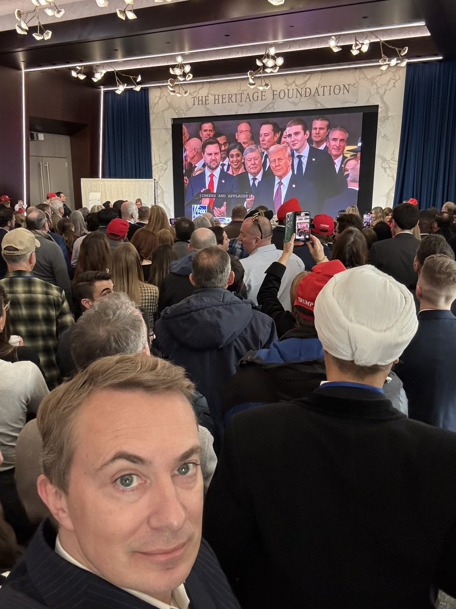 MrMesserschmidt's tweet image. Wokeness er død. Længe leve sund fornuft!