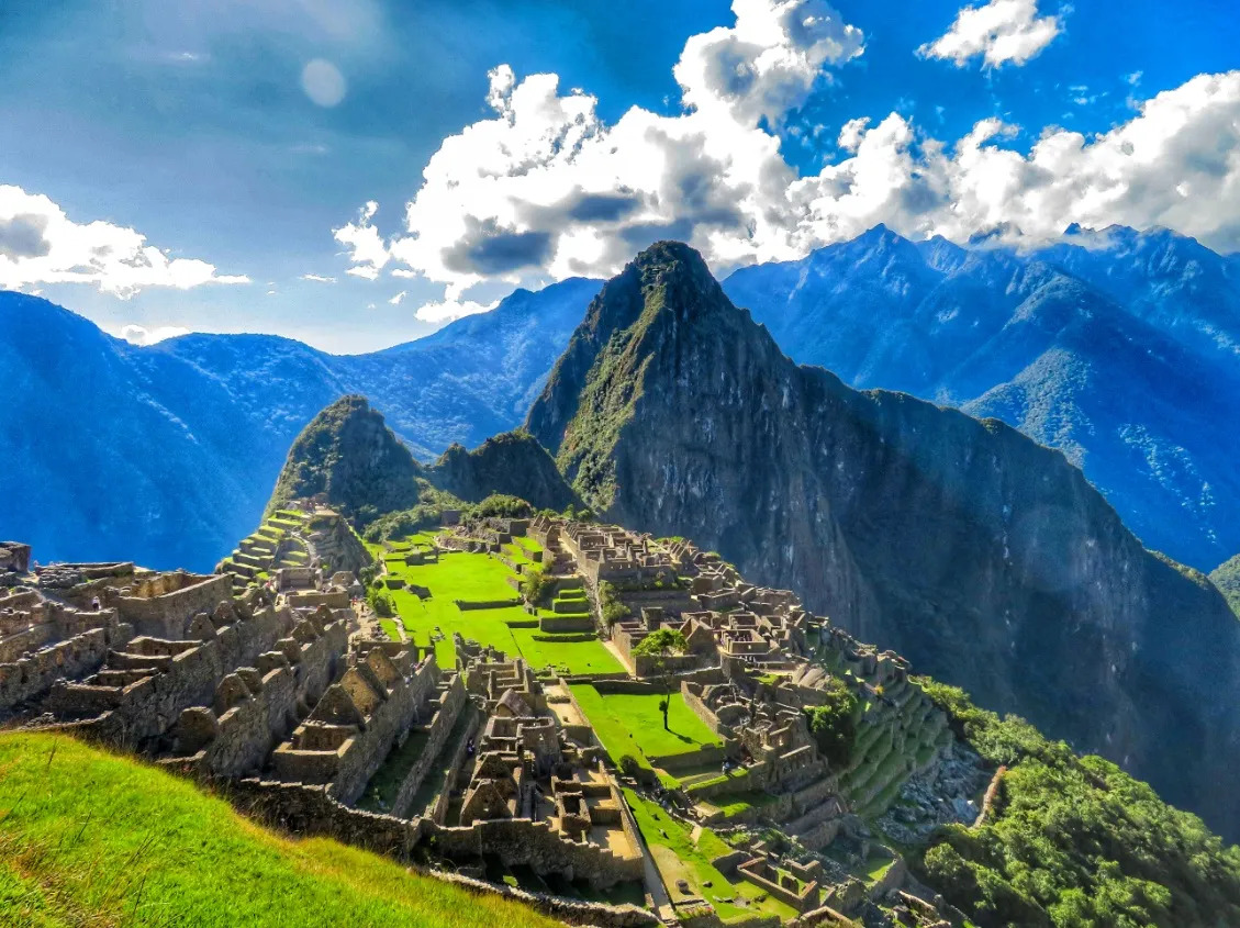 OgeeCircleman's tweet photo. https://t.co/DLilIbCiL9
Step into the mysteries of ancient Peru! 🌄 Archaeologists have unearthed a 4,000-year-old ceremonial temple near Zaña, revealing secrets of one of the Andes' earliest civilizations.
#Archaeology #AncientPeru #Andes #HistoryUncovered #Mysteries https://t.co/I0K5IDR58J