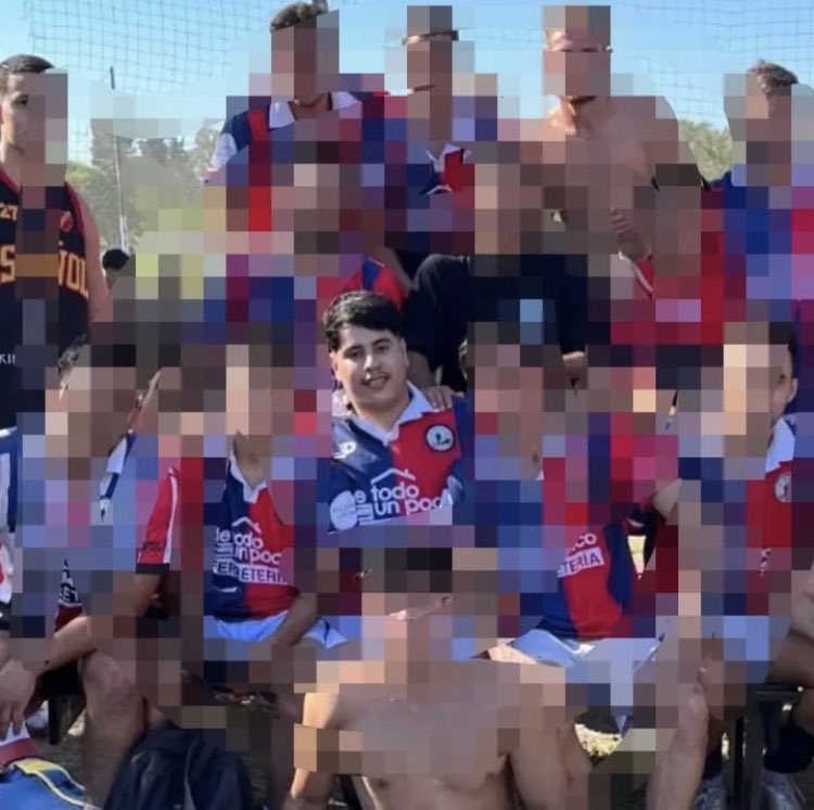 lbrocadoestafa's tweet photo. LAUTARO GASTÓN BROCADO ES UN ESTAFADOR QUE SE DEDICA A ENGAÑAR A LA GENTE. “Vende mates y accesorios”, le transferís y te roba! Lamentablemente esta lacra trabaja en la Municipalidad de Paraná, en Entre Ríos. Hace años viene haciéndolo, creemos que desde 2021 por lo menos+ https://t.co/SxtrssNuAy