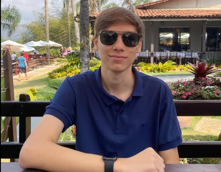 Hj a conversa vai ser com esse camarada aqui, alguém conhece? Deixa aí uma pergunta pra ele!
<a href="/lnacioVieira/">Inácio Vieira</a>