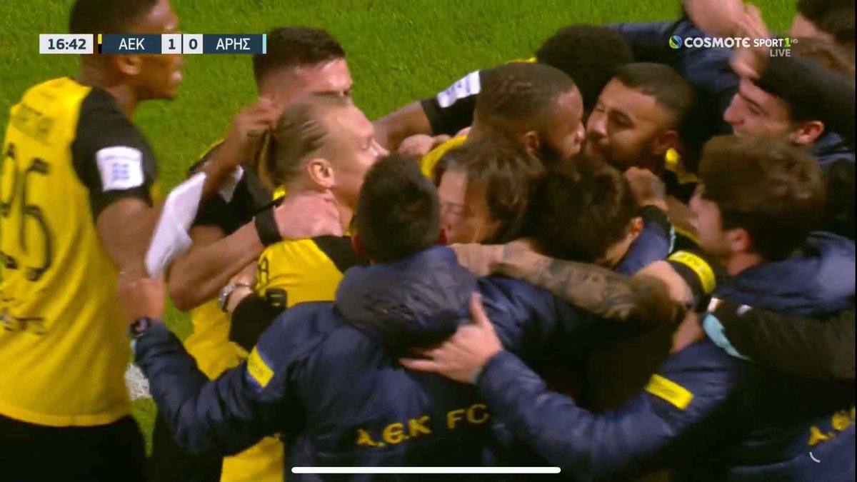 1 ΦΩΤΟ 1000 ΛΕΞΕΙΣ
ΕΝΩΣΙΣ🖤💛🇦🇷 #aekfc