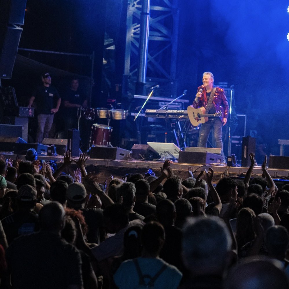 miguelmateosok's tweet photo. Espectacular comienzo de año tocando nuevamente en Argentina 🇦🇷
Muchas gracias por acompañarnos en una gran noche de rock en la #FNP2025 🍐 https://t.co/z0zjKYvRlC