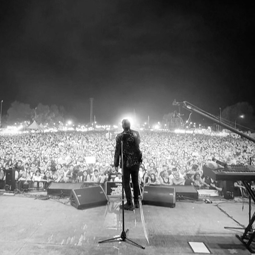 miguelmateosok's tweet photo. Espectacular comienzo de año tocando nuevamente en Argentina 🇦🇷
Muchas gracias por acompañarnos en una gran noche de rock en la #FNP2025 🍐 https://t.co/z0zjKYvRlC
