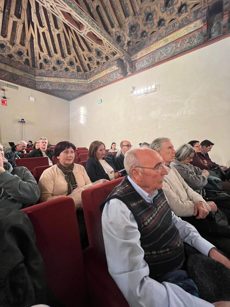 📈 Comienza una nueva sesión del ciclo #TalentoPolítico, con la Alpujarra como protagonista

🏘️ Aborda retos de la comarca: despoblación, fomento económico, medioambiente...

🎙️ Participan el delegado territorial <a href="/javinarila/">José Javier Martín Cañizares</a> y el presidente de la Mancomunidad, José Antonio Gómez