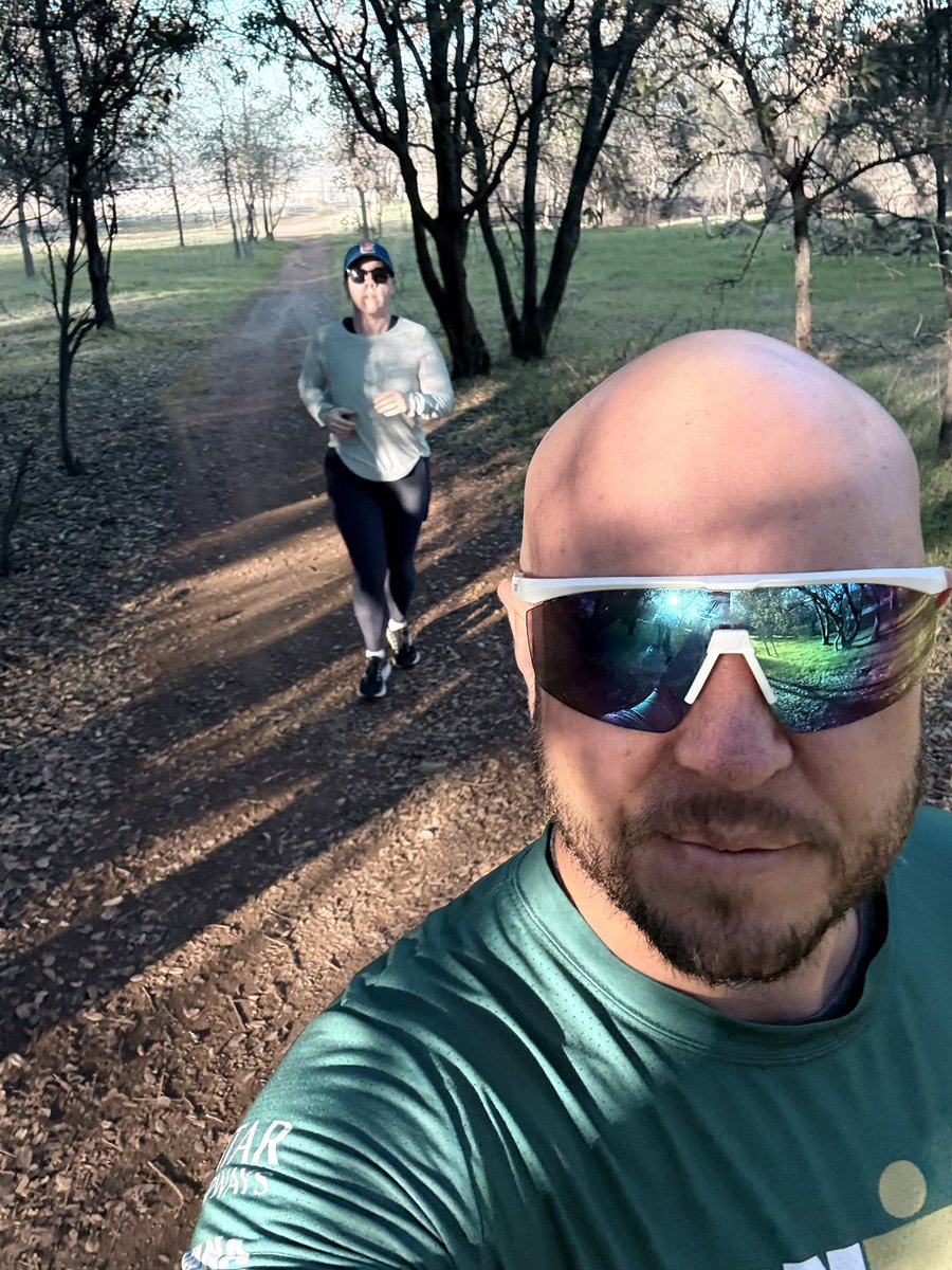 andyshoemaker's tweet photo. Run with the Sarah https://t.co/dJpEZo6XPP
