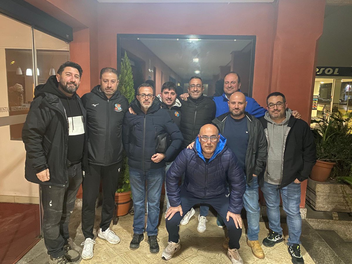 Otra reunión más de nuestra directiva (faltan algunos  por motivos de trabajo) y acaba de empezar el año!!! 
Seguimos trabajando por y para nuestros niñ<a href="/s/">『S』</a>, muchos proyectos por delante para que a nuestros jugadores y jugadoras no les falte de nada!!