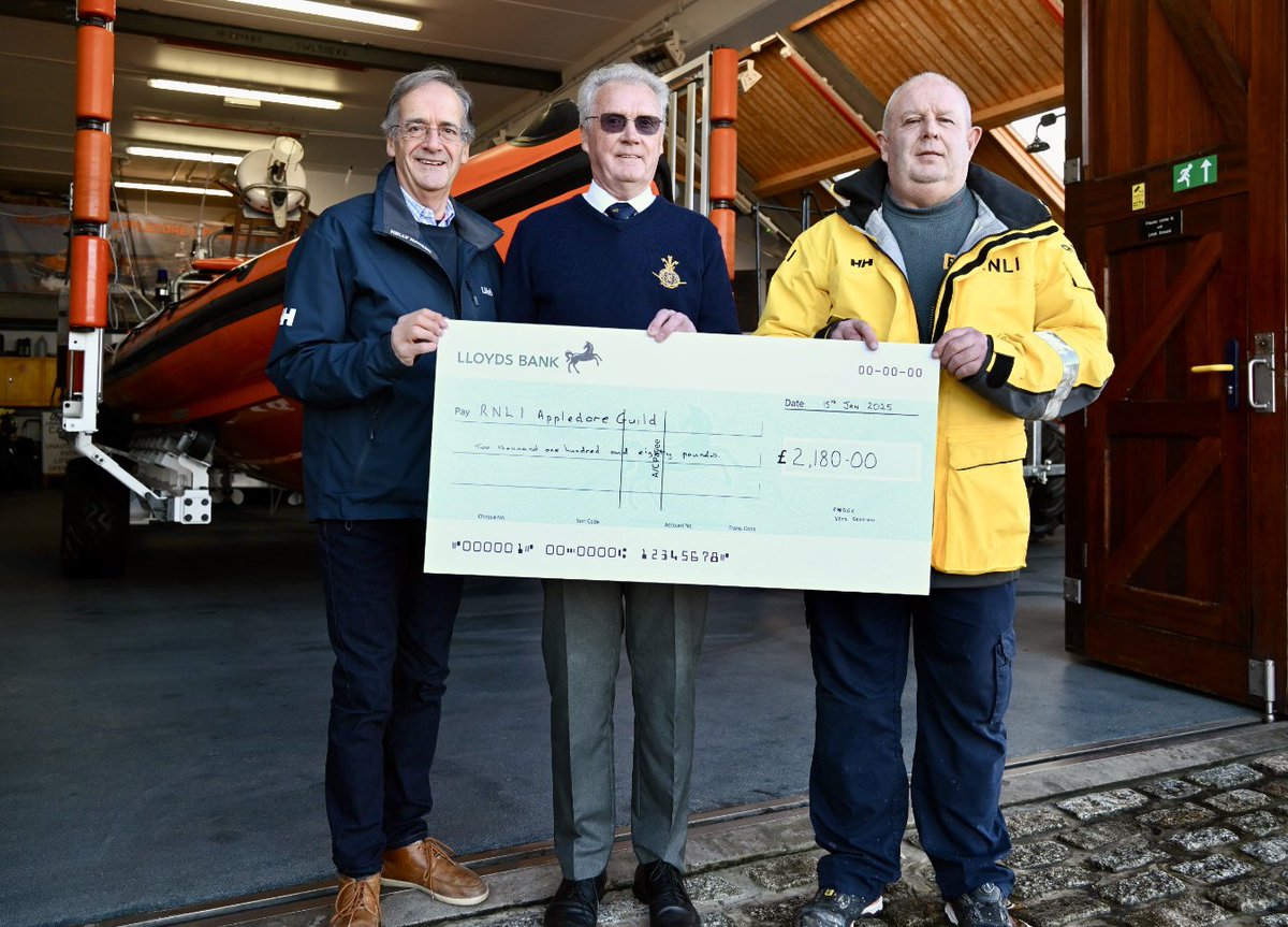 HUGE thanks to Clifford Brown #RoyalNorthDevonGC for presenting <a href="/AppledoreRNLI/">R.N.L.I Appledore</a> with £2180 #RNLI #SavingLivesAtSea
