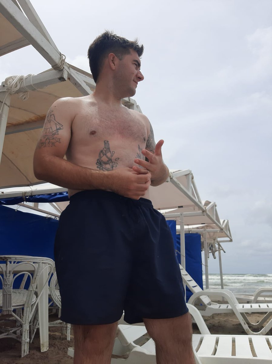 FacAlm19's tweet photo. 🏖️🧿 https://t.co/y83PAnkFDK