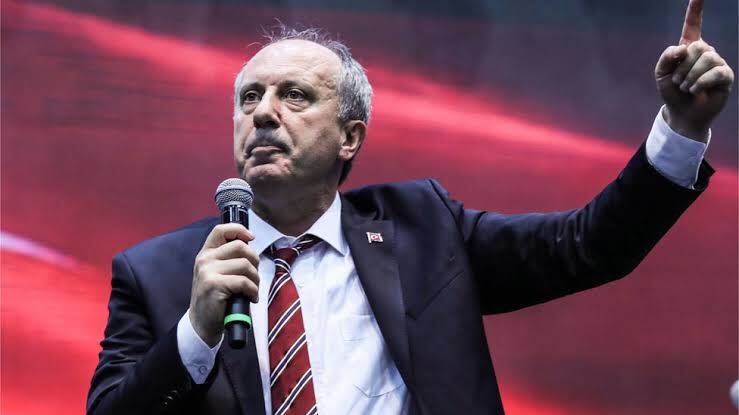 politicturk's tweet photo. Muharrem İnce: “Muhalif kim varsa sindirmeye çalışıyorsunuz. Bunların hepsini terörist başı Öcalan’ı serbest bırakmak için mi yapıyorsunuz?” https://t.co/D2XROn2rzQ
