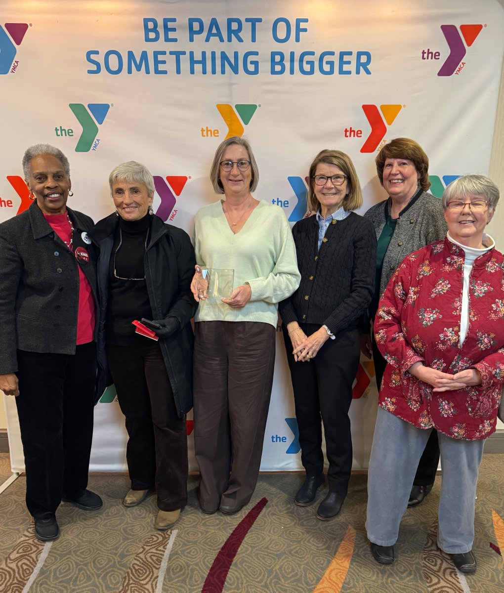 LWVSTL is proud to receive one of the 40 for 40 Servant Leader Awards at the 40th Annual Bayer YMCA Martin Luther King Jr. Breakfast.