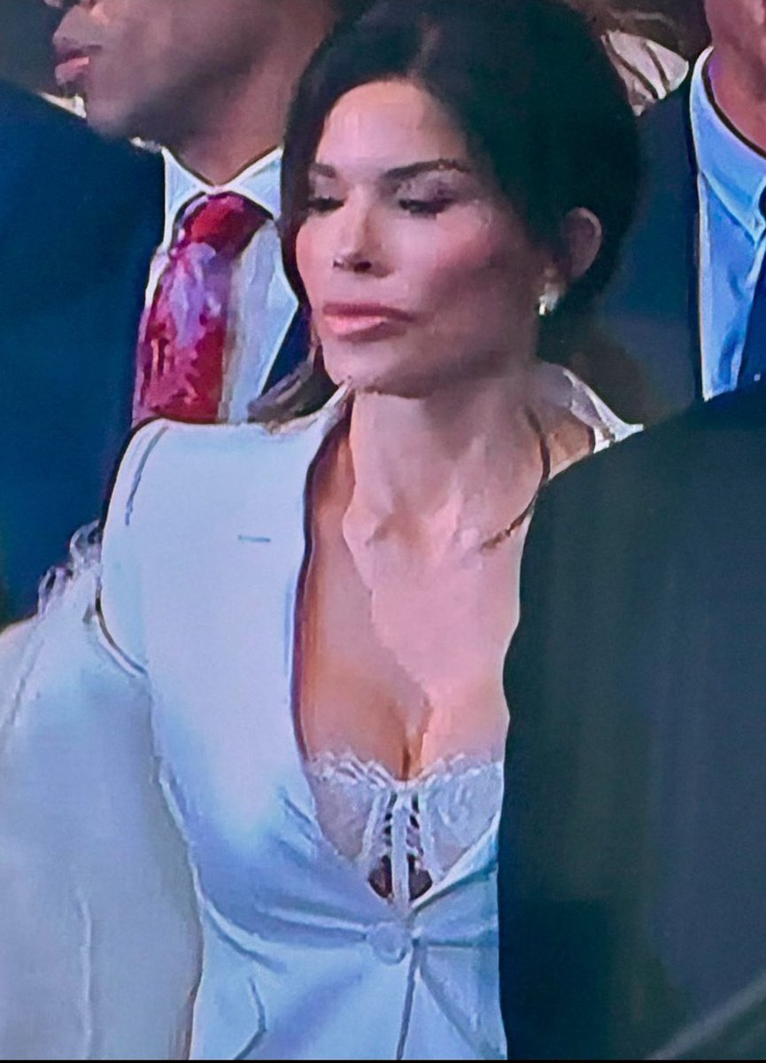 TaraBull tweet media