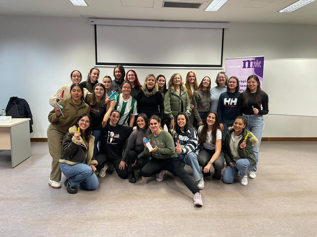 ✨ Un honor aprender de la increíble Juliana Lenzi 🇧🇷 en su conferencia sobre Oncología Pélvica en nuestro Master de suelo pélvico. ¡Gracias por compartir tu conocimiento y experiencia! 💜💪 #OncologíaPélvica #JulianaLenzi #SaludPélvica”