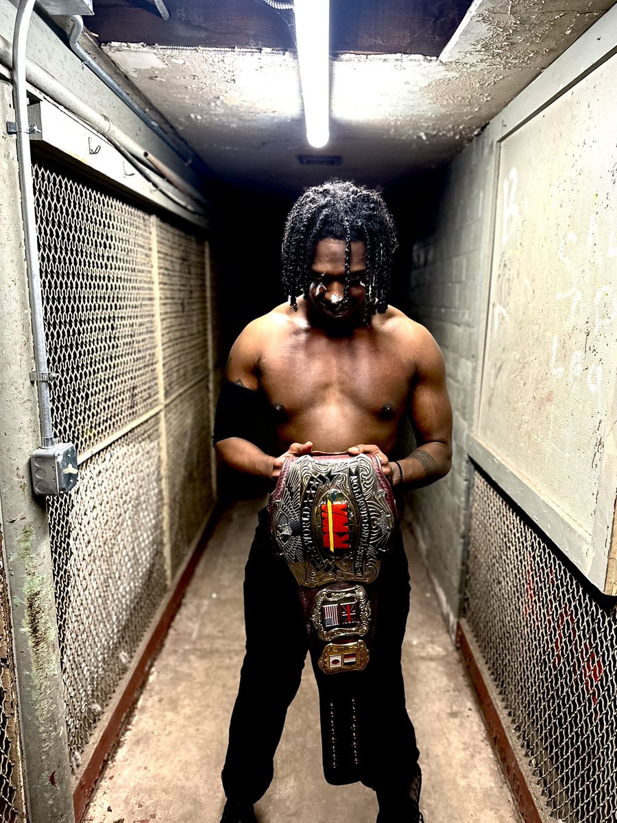TheShadoman's tweet photo. It’s A New Beginning… THE RISE OF THE SHADOWS ❗️❗️

AND NEW RWA REGIONAL CHAMPION 🎩

#Run #TheShadoman #AndNew https://t.co/pey7heJta1