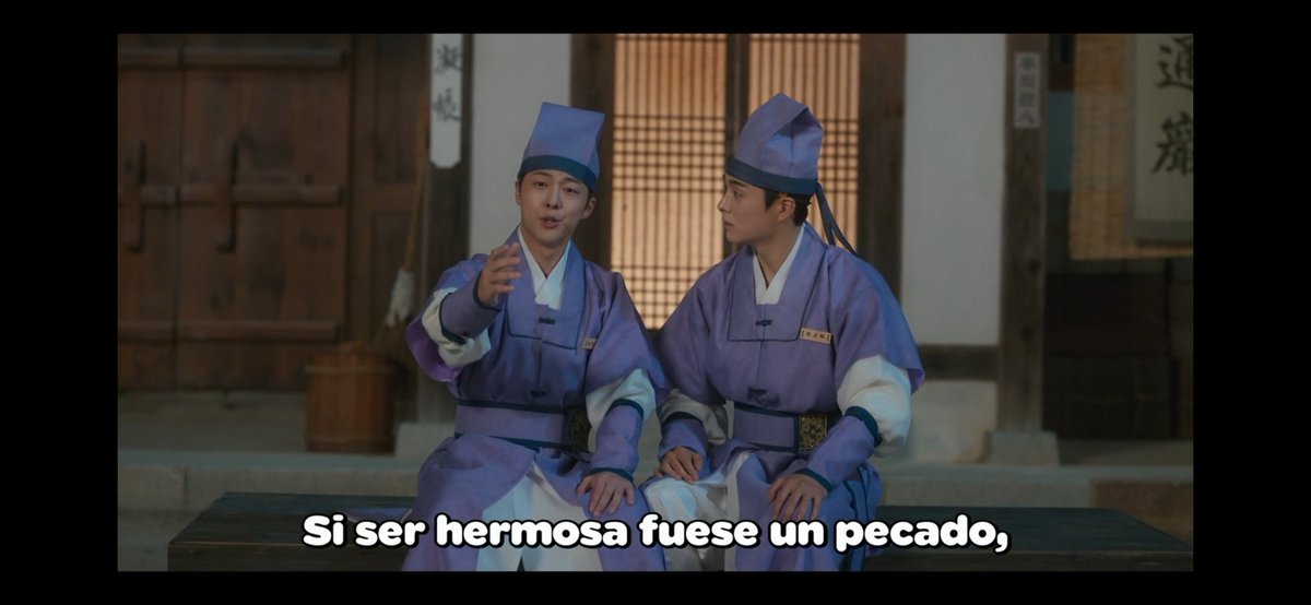 cami_dramas's tweet photo. Ay no jajaja 😂 Eunho para poeta por favor jajaja 😂 encontró su verdadero oficio, nada que ser principe! Su destino es ser poeta, mírenlo que romántico 😂🥴😂💕
"Si ser hermosa fuera un pecado, 3 generaciones de tu familia serían ☠️"
#CheckInHanyang #CheckInHanyangEp9 https://t.co/OdVQm1Gcha