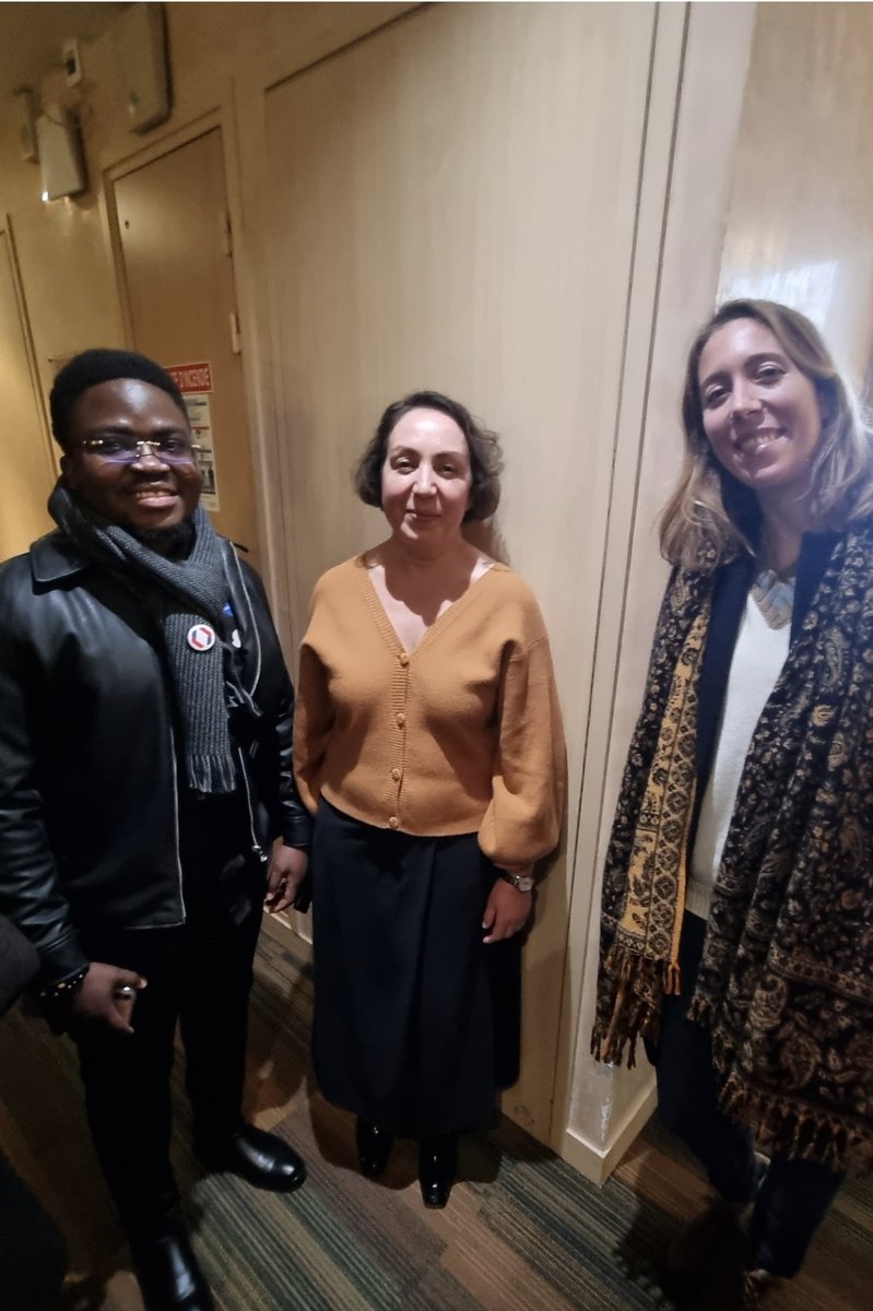 Delaunay Yann (@delaunayyannfv) on Twitter photo Lors de ses vœux à la jeunesse et à la vie associative, la ministre <a href="/MarieBarsacq/">marie barsacq</a> a soutenu les "parcours d'engagement" y compris à l'international, qu'incarnaient Marion 🇫🇷, Bignon 🇧🇯 et de nombreux jeunes engagés en <a href="/ServiceCivique/">Service Civique</a>.
#TousVolontaires
<a href="/FVolontaires/">France Volontaires</a> <a href="/Jeunes_gouv/">Jeunes_Gouv</a> Lors de ses vœux à la jeunesse et à la vie associative, la ministre <a href="/MarieBarsacq/">marie barsacq</a> a soutenu les "parcours d'engagement" y compris à l'international, qu'incarnaient Marion 🇫🇷, Bignon 🇧🇯 et de nombreux jeunes engagés en <a href="/ServiceCivique/">Service Civique</a>.
#TousVolontaires
<a href="/FVolontaires/">France Volontaires</a> <a href="/Jeunes_gouv/">Jeunes_Gouv</a>