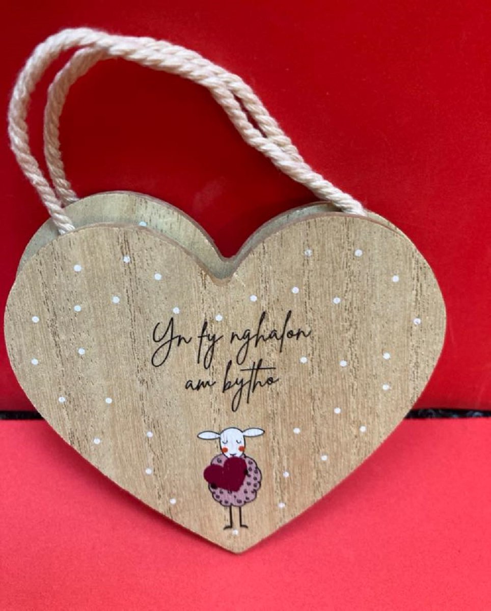 💚 Cwympwch mewn cariad â Rhondda Cynon Taf ar Ddydd Santes Dwynwen eleni. Read more: orlo.uk/0Qu0Z
💚 Fall in love with Rhondda Cynon Taf this St Dwynwen’s Day – Wales very own version of Valentines Day.  Rhagor yma orlo.uk/C299r

#stdwynwen #visitwales