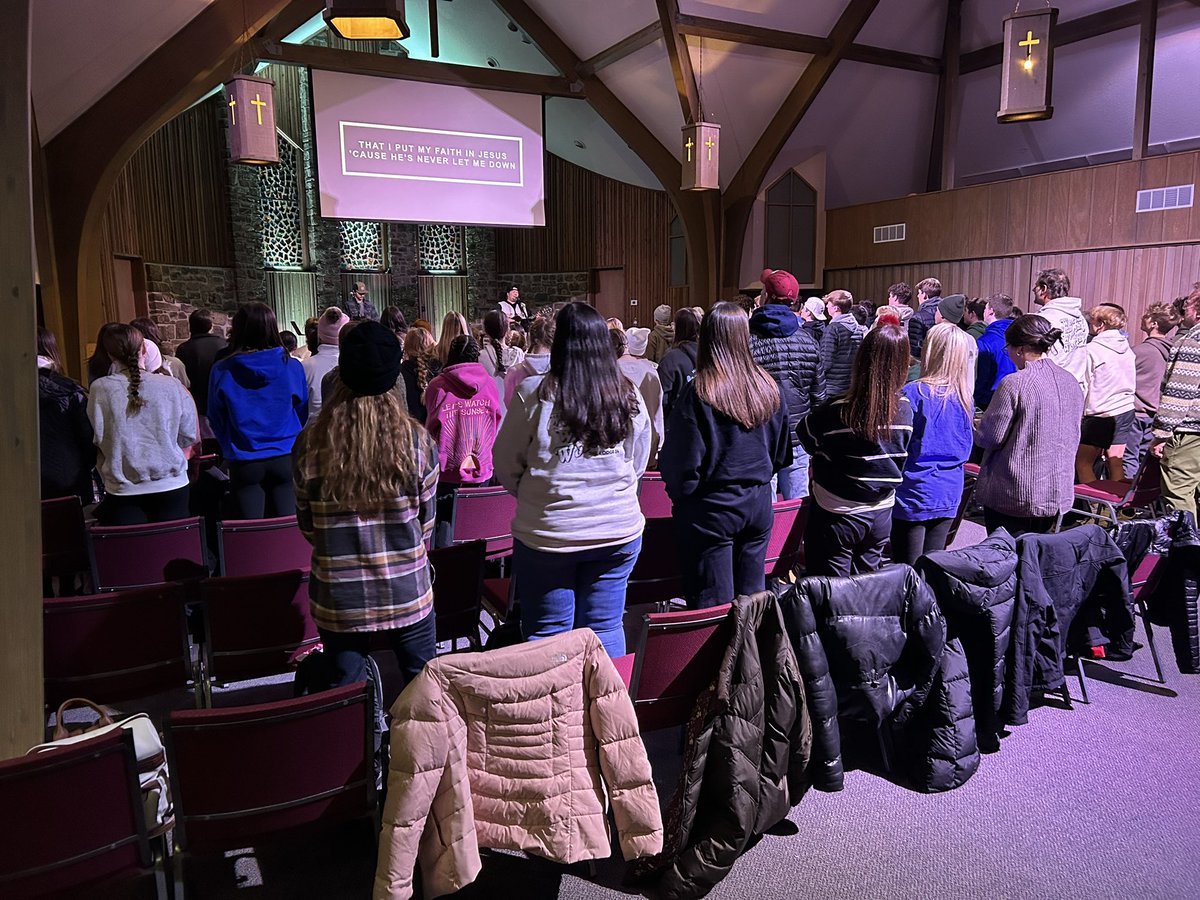 CampParon's tweet photo. The high school students from Geyer Springs Student Ministry concluded their 4-day winter retreat. Thank you for selecting Camp Paron to host The Lodge 2025. https://t.co/KqI6x4RoeT