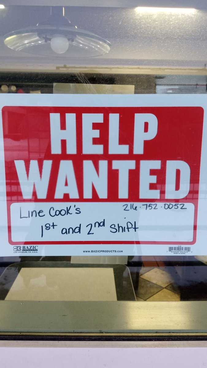 Ex_InvisibleMan's tweet photo. Michael's Diner at Shaker Square needs line Cooks for 1st & 2nd shift. #jobs #cleveland #shakersquare https://t.co/MAubdfa2k4