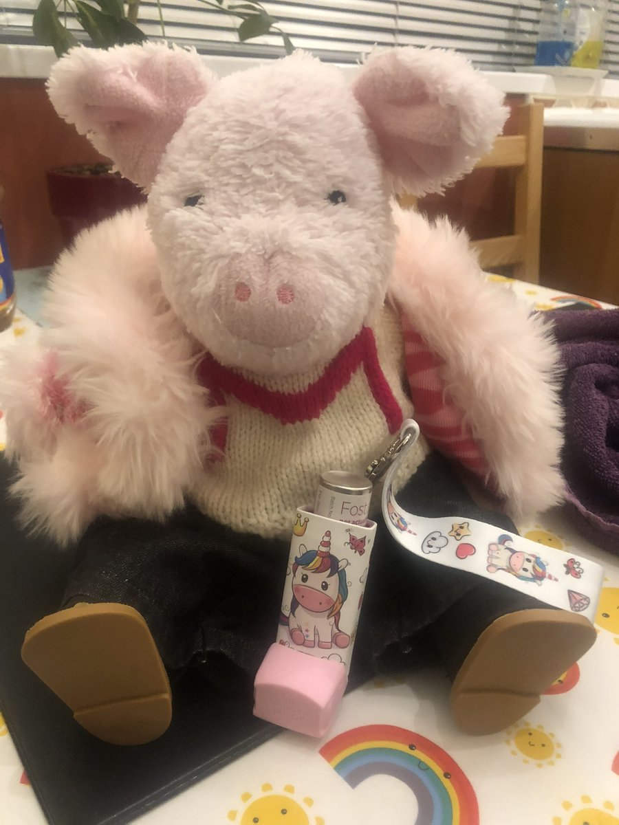 Mavis T Pig tweet media