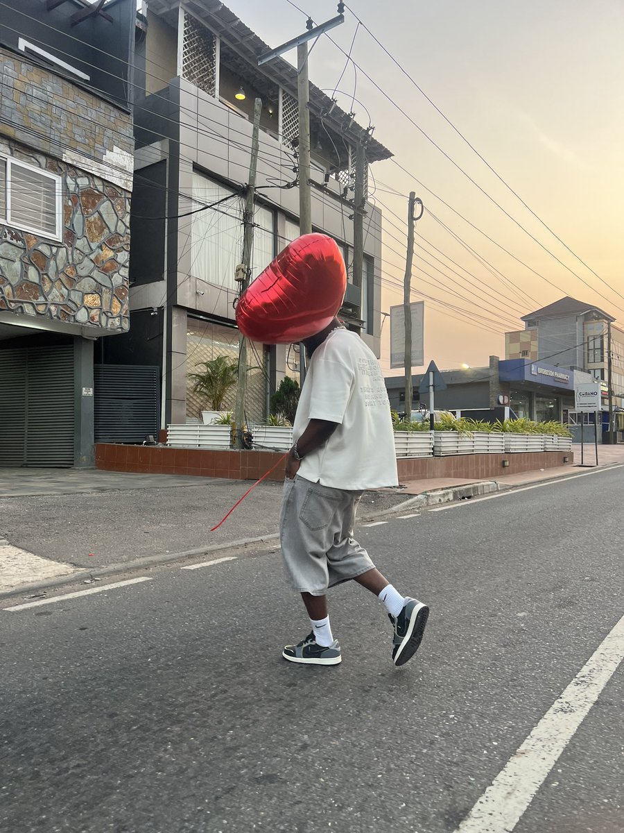 mrdrewofficial's tweet photo. 🎈 https://t.co/Bveh4snXfd
