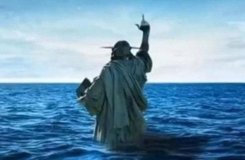 Lady Liberty just went back home to France