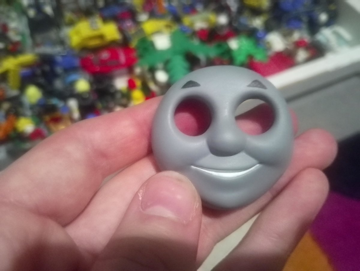 Here is a wonderful resin printed Thomas face scan by <a href="/Jesiaaah/">Jesiαααh</a> for <a href="/gauge1sodor/">Sodor in Gauge 1</a>'s Thomas! This was a blast to paint and I can't wait to see how it looks on his Thomas!