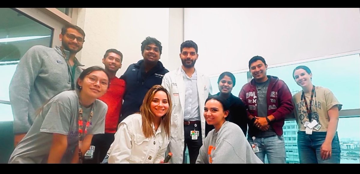 AshishHShah4's tweet image. Lot of things to be grateful for this week in the lab!
1. @SeetharamDeepa @jaychandar5 got their paper accepted on activating immunotherapy ! 
2. @VaidyaGovind15 received a training grant to study GBM exosomes ! 
3. @CKRamsoomair recent operative pub on virotherapy  techniques!
