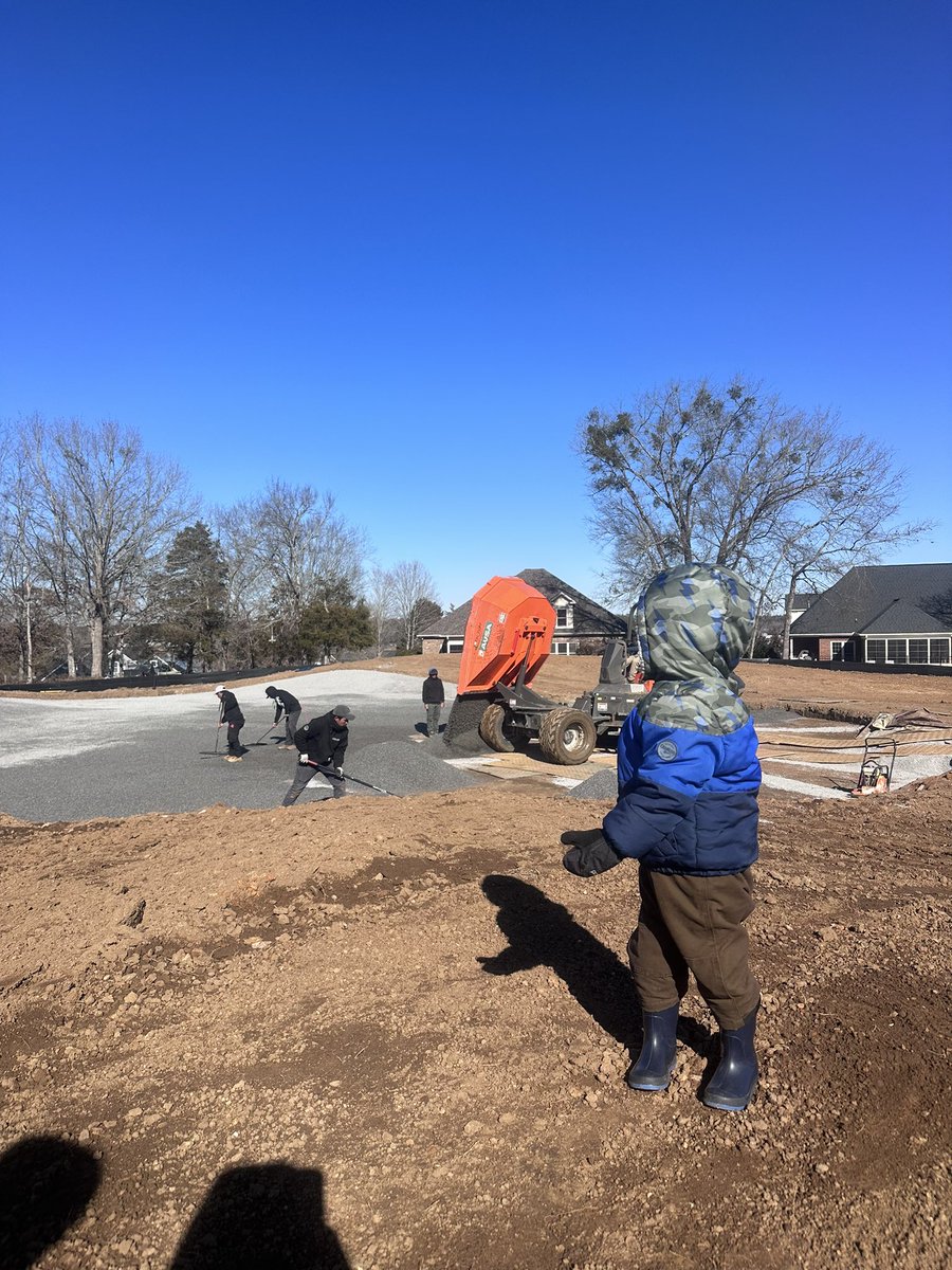 Turfbombero's tweet photo. Got to show my favorite people around the office today. Not sure Cas knows dozers/diggers aren’t actual golf course equipment. A cold, but gorgeous week ahead! https://t.co/SpqUsjqgsI