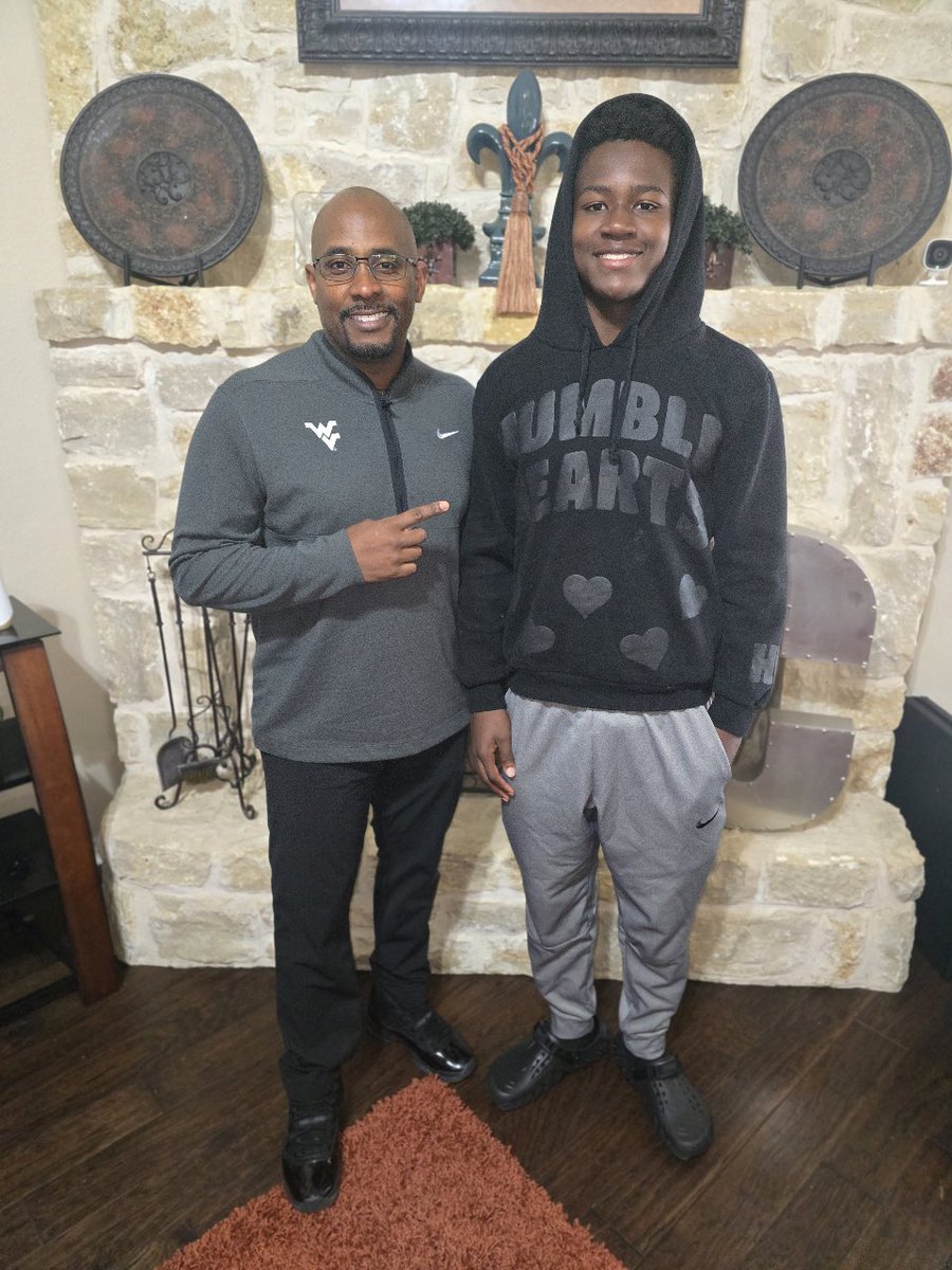 3โญ๏ธ Chance โBOOKA๐พโ Collins (@chancec2026) on Twitter photo After a Great conversation with <a href="/CoachGF628/">Gabe Franklin</a>, Iโm blessed to say that I have received my 2nd D1 offer from West Virginia University #HailWV๐๐ <a href="/TViewWolves/">Timberview "The Pack" Wolves</a> <a href="/TDGSKILLZ/">Coach King</a> <a href="/1coachbutler/">Brandon Butler</a> After a Great conversation with <a href="/CoachGF628/">Gabe Franklin</a>, Iโm blessed to say that I have received my 2nd D1 offer from West Virginia University #HailWV๐๐ <a href="/TViewWolves/">Timberview "The Pack" Wolves</a> <a href="/TDGSKILLZ/">Coach King</a> <a href="/1coachbutler/">Brandon Butler</a>