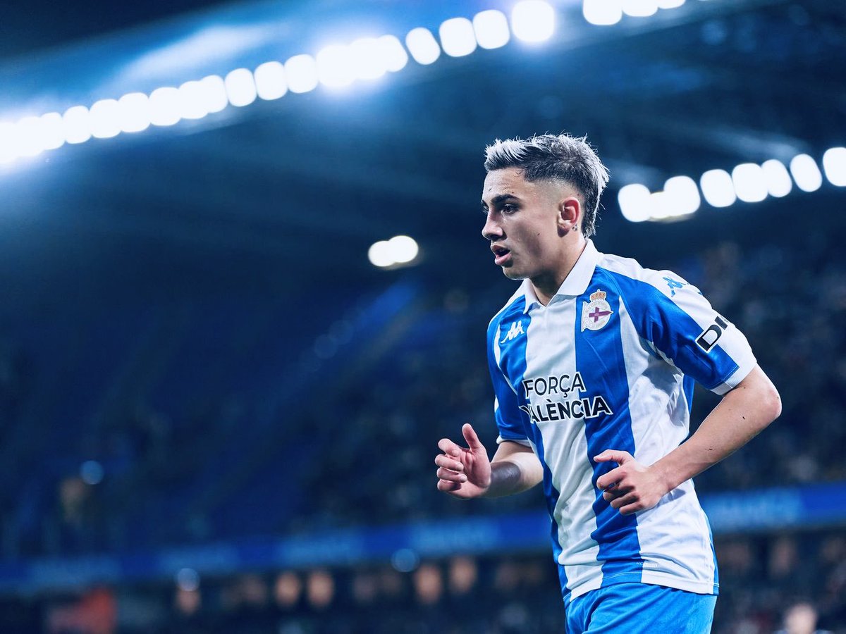 Yeremay Hernández: Canary Islands Dribbling Flair 🏝️

The Canary Islands are a small Spanish region who, in recent years, have provided Spain with excellent dribblers 🪄

Pedri &amp; Yéremy Pino from Tenerife, Alberto Molerio and now Yeremay Hernández from Las Palmas 🇪🇸

[THREAD]