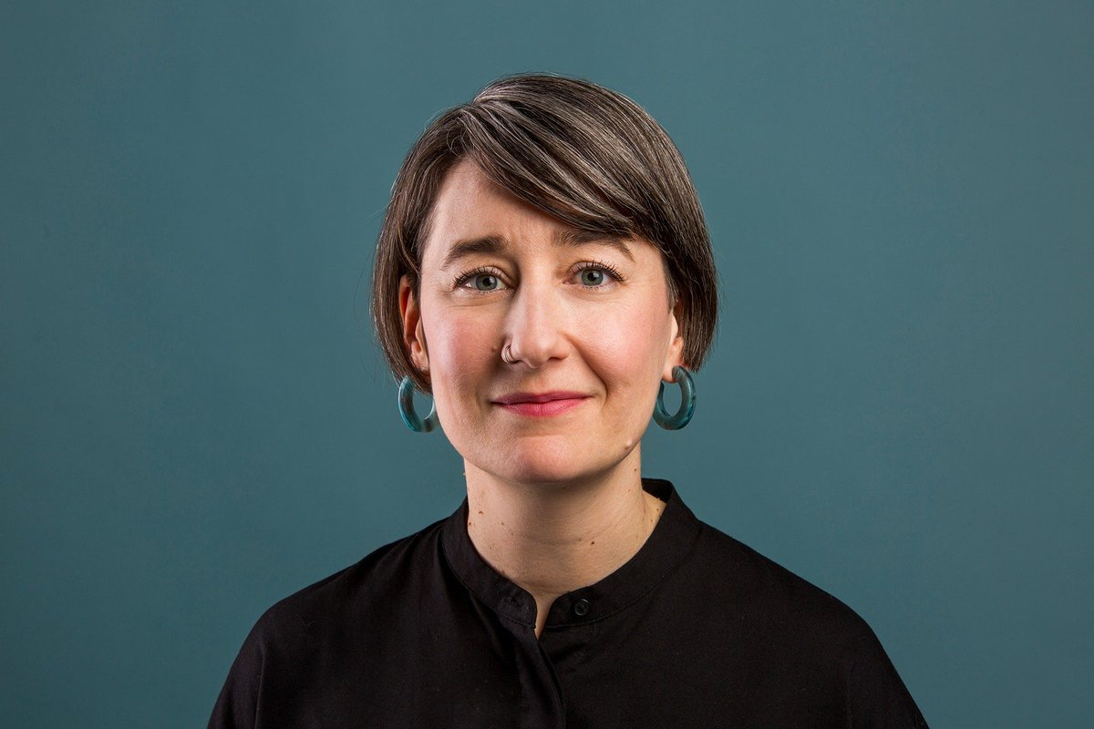 NOUVELLE DIRECTION | NEW DIRECTOR

Nicole Burisch se joint dès aujourd'hui à la Galerie à titre de directrice. Bienvenue dans l'équipe.

/

Nicole Burisch is joining the Gallery today as its new director. Welcome to the team

linktr.ee/binaellen