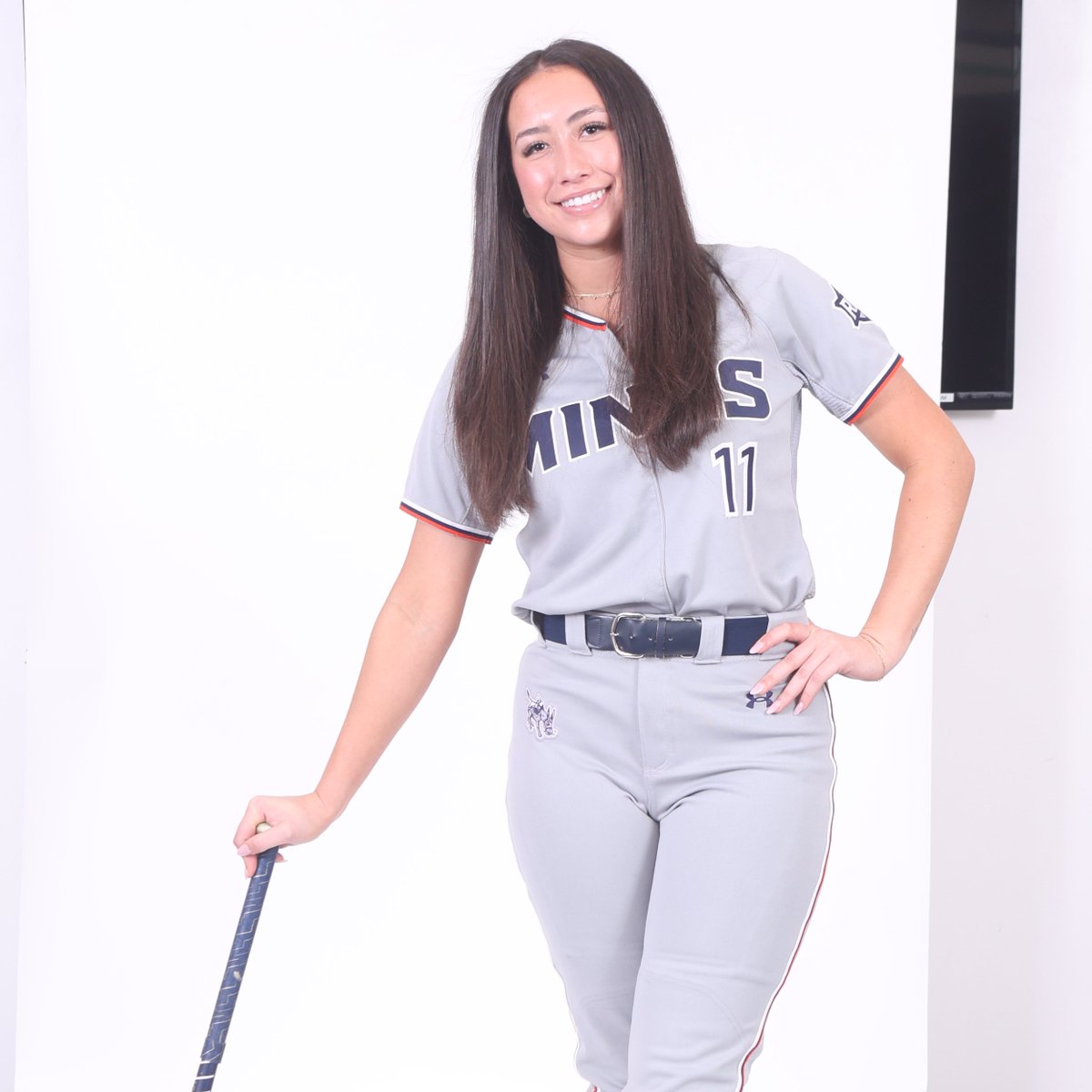 1⃣1⃣ days until opening day as today we introduce another freshman, #11 Brooke Gonzales!

⚒️ Academic All-District selection in HS
⚒️ Letter winner in softball and volleyball
⚒️ Four-year honor roll recipient

#HelluvaEngineer