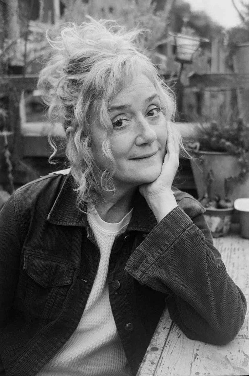 WriterWil's tweet photo. Happy birthday Sophie Thompson
#SophieThompson #actor #FourWeddingsAndAFuneral #EastEnders #CoronationStreet #Corrie #Detectorists #GosfordPark #PresentLaughter #Emma #RelativeValues #Persuasion #TheImportanceOfBeingEarnest #RoomWithAView #TheCreeping #Belgravia #Sandylands https://t.co/o0KAh1O2hw