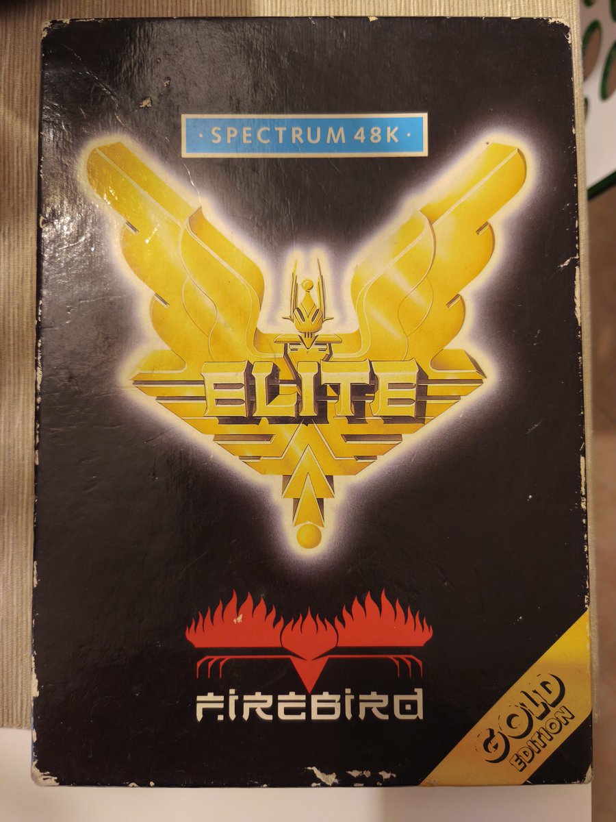 Meniacmedia's tweet photo. Oggi è arrivato a far parte della mia collezione Elite (Gold Edition con tanto di Lenslok) per ZX Spectrum 48K.
Sono commosso.
#zxspectrum #ZX48K #retrogames #retrogame #nerds #retro #elite #games #geeks #retroplayers #games https://t.co/NVpo9JfcNp